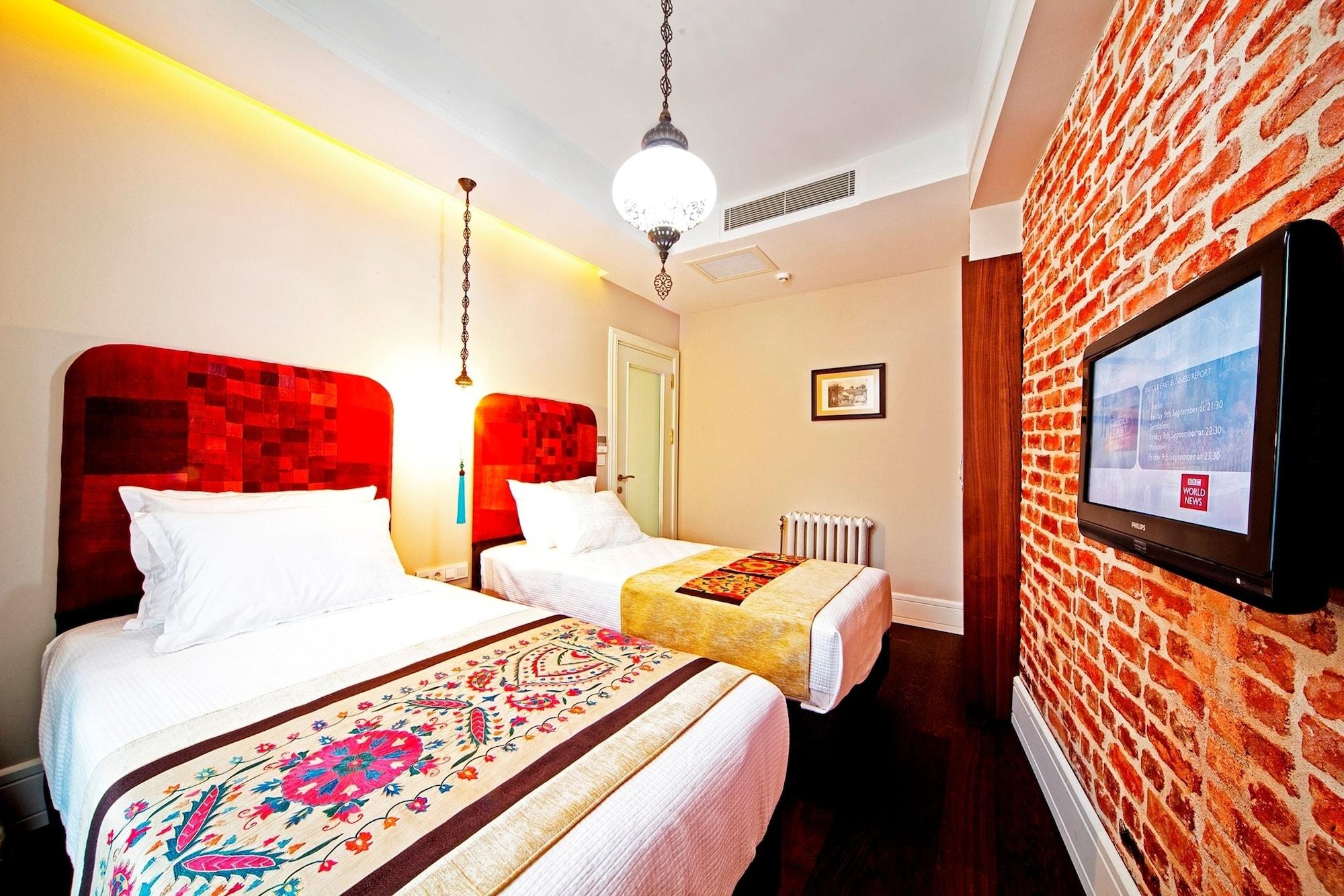 อาซาร์ด สวีทส์ Hotel อิสตันบูล ภายนอก รูปภาพ