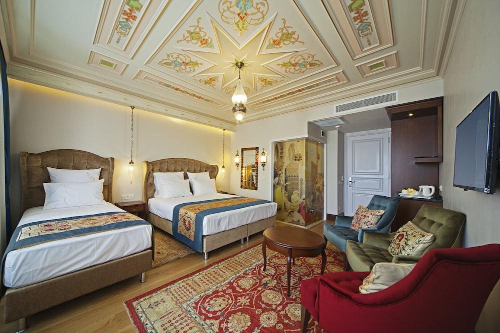 อาซาร์ด สวีทส์ Hotel อิสตันบูล ภายนอก รูปภาพ