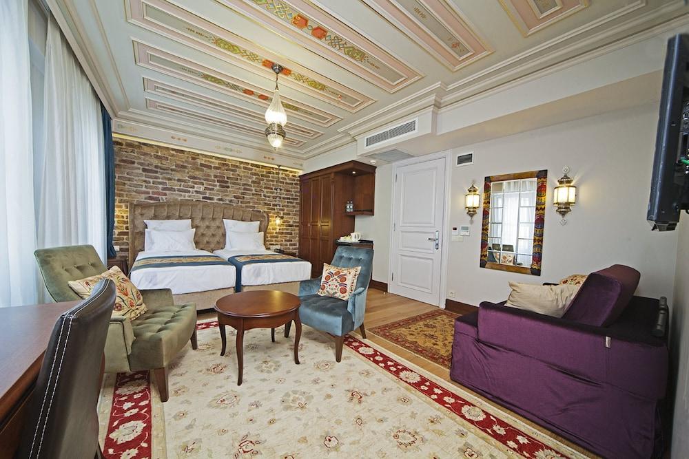 อาซาร์ด สวีทส์ Hotel อิสตันบูล ภายนอก รูปภาพ