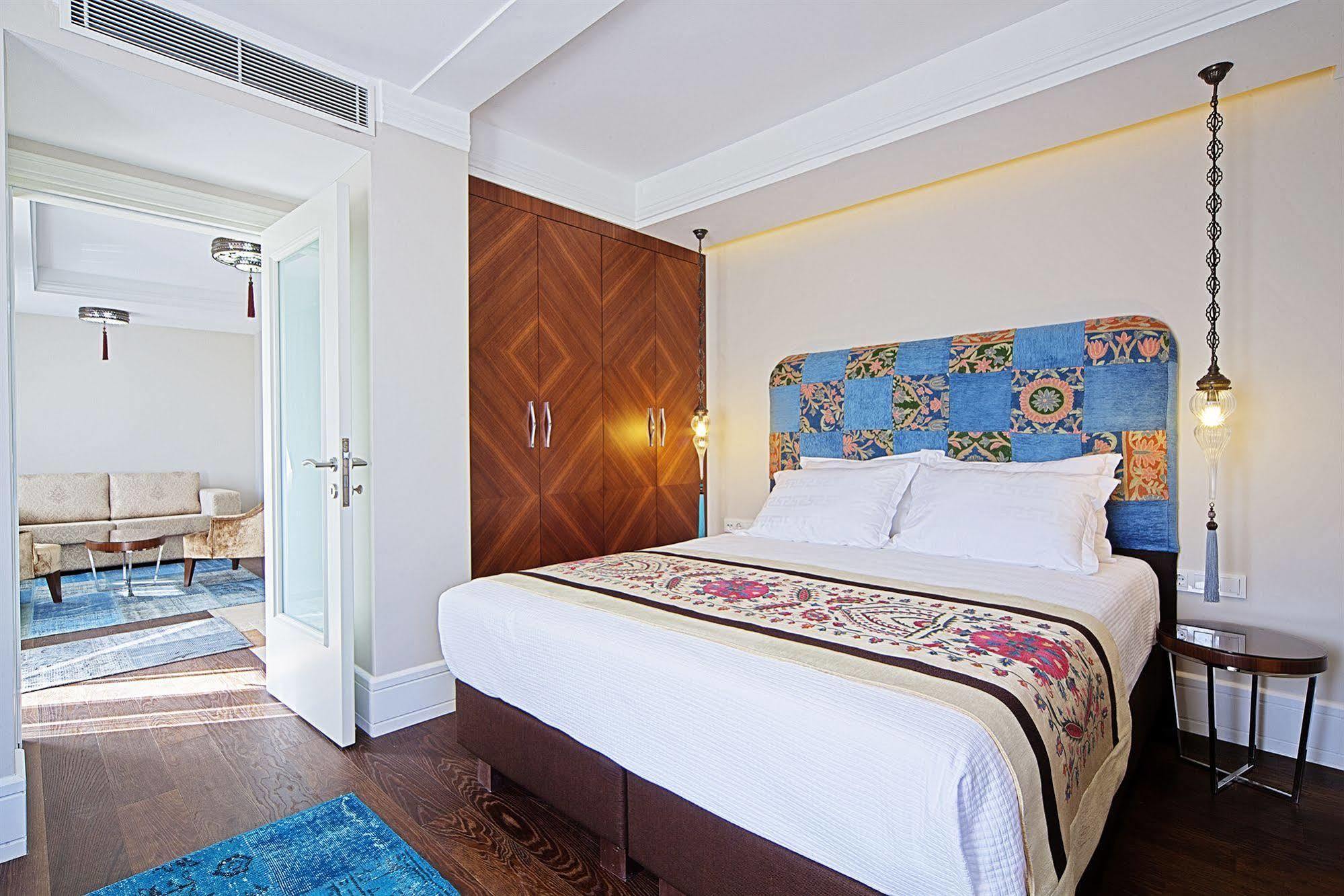 อาซาร์ด สวีทส์ Hotel อิสตันบูล ภายนอก รูปภาพ