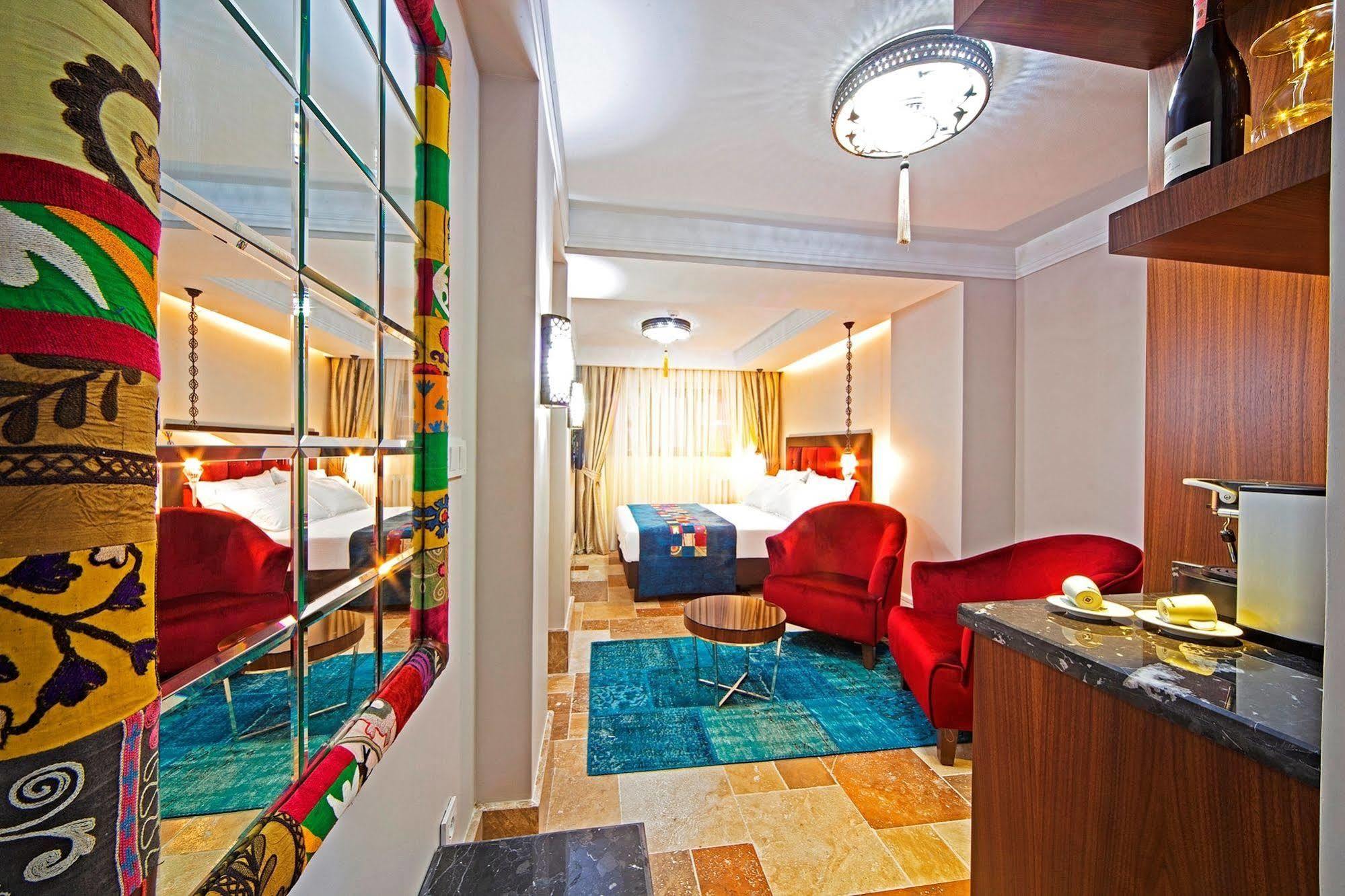 อาซาร์ด สวีทส์ Hotel อิสตันบูล ภายนอก รูปภาพ